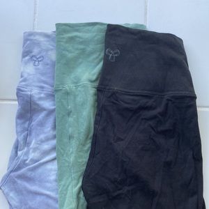 3 Pairs of TNA Chill Atmosphere Bike Shorts 7" Size Small